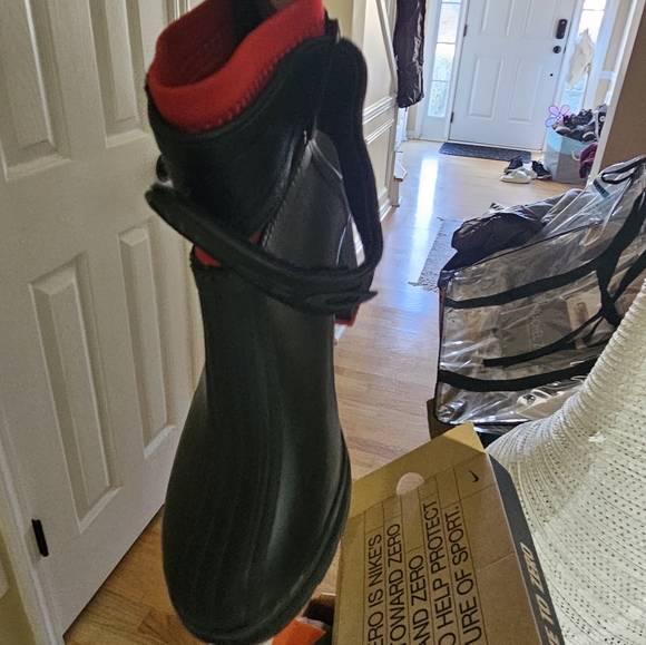 Boots - Picture 3 of 3